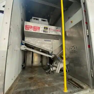 (191) Chicago 2014 Freightliner CDL 2